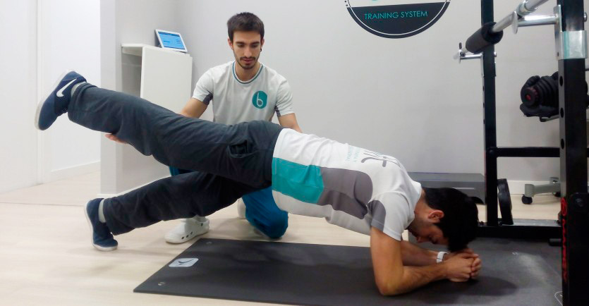 Ejercicio de plancha isométrica